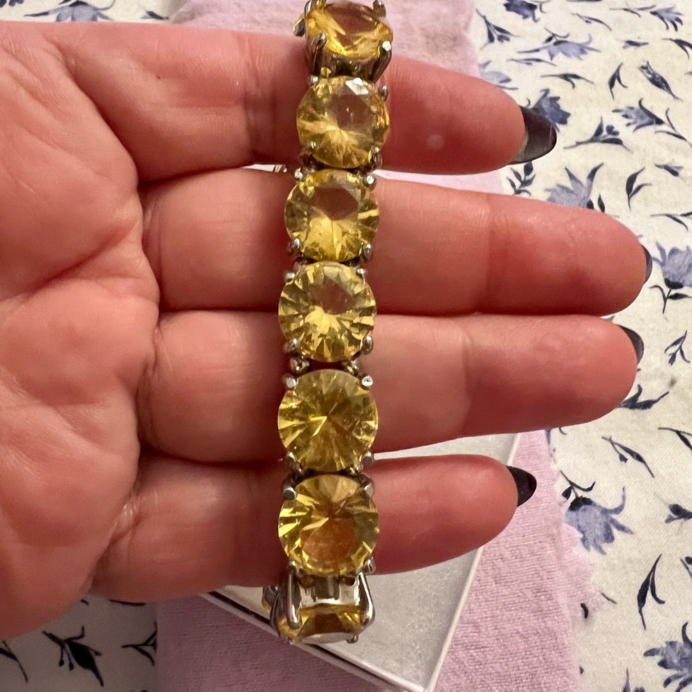 Bracelet